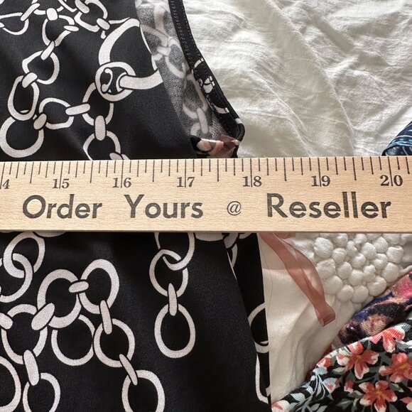 Nine West Womens XL Black Tank Top W/ White Chain Print Preppy Academia Office - Picture 6 of 7